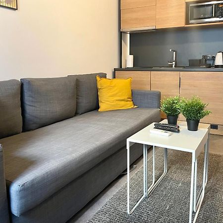 Studio Apartment By Hi5- Rottenbiller Apartment Budapest Extérieur photo
